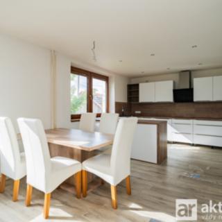 Prodej rodinného domu 231 m² Mělník, Střemská