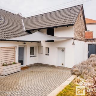 Prodej rodinného domu 192 m² Kostelní Hlavno