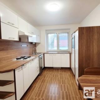 Pronájem bytu 2+1 50 m² Neratovice, P. Bezruče