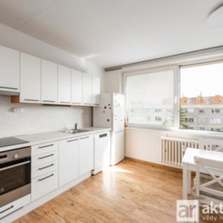 Pronájem bytu 4+1 88 m² Praha Modřany, Fišerova