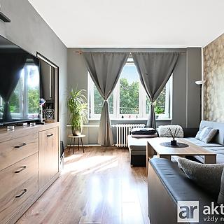 Pronájem bytu 2+1 54 m² Štětí, Školní