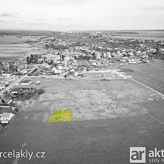 Prodej stavební parcely 934 m² Kly