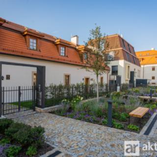 Pronájem bytu 3+kk 126 m² Praha