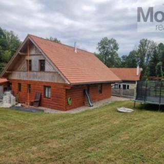 Prodej rodinného domu 1000 m² Zákupy