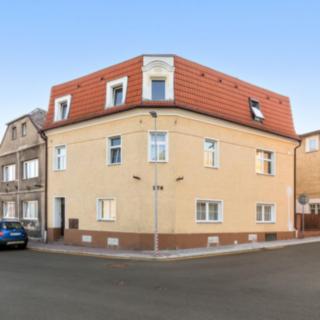 Prodej rodinného domu 245 m² Hrob, Mírové náměstí