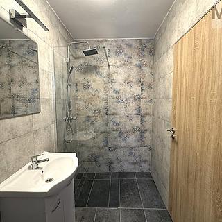 Pronájem bytu 3+1 56 m² Meziboří, Pod strání