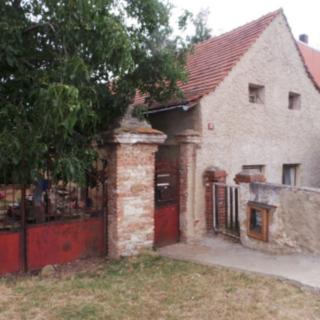 Prodej rodinného domu 478 m² Žiželice Stroupeč