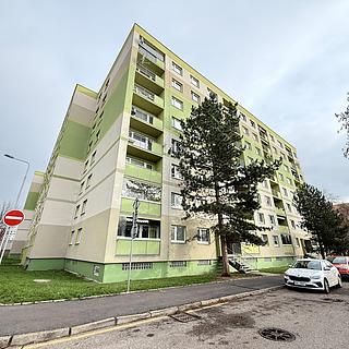 Pronájem bytu 3+1 77 m² Teplice Trnovany, U Červeného kostela