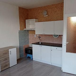 Prodej bytu 1+kk a garsoniéry 21 m² Chlumec, Ústecká
