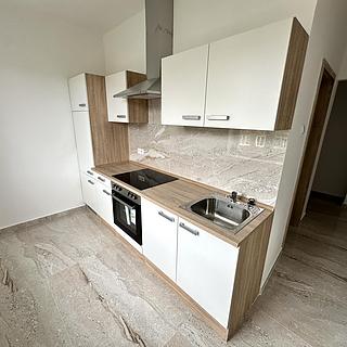 Pronájem bytu 3+1 62 m² Litvínov Horní, Valdštejnská
