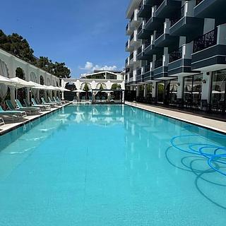 Prodej hotelu a penzionu 3 371 m² v Albánii