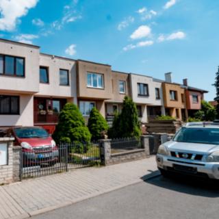 Prodej rodinného domu 405 m² Moravany