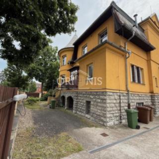 Pronájem bytu 4+1 80 m² Chomutov, Škroupova