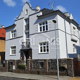 Pronájem bytu 4+1 135 m² Chomutov, Holečkova