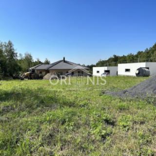 Prodej stavební parcely 1 210 m² Chomutov, Březový vrch