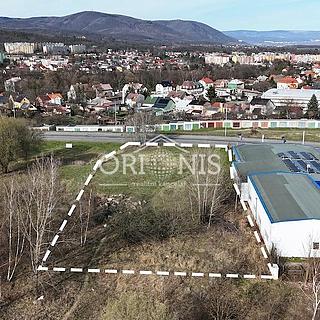 Prodej komerčního pozemku 2 421 m² Chomutov