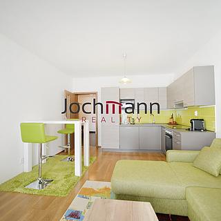 Pronájem bytu 2+kk 55 m² České Budějovice 2, Husova tř.