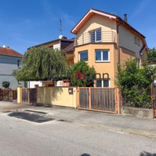 Prodej rodinného domu 194 m² České Budějovice 6, Vl. Rady