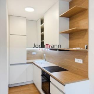 Pronájem bytu 2+kk 43 m² Hluboká nad Vltavou