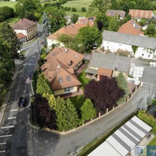 Prodej rodinného domu 478 m² Veleň Mírovice, Na návsi