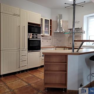 Prodej rodinného domu 198 m² Zlonice