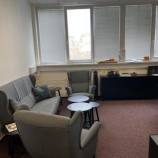 Pronájem kanceláře 328 m² Praha