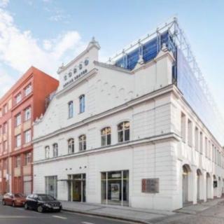 Pronájem kanceláře 409 m² Praha