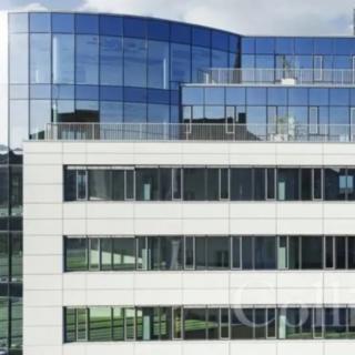 Pronájem kanceláře 793 m² Praha