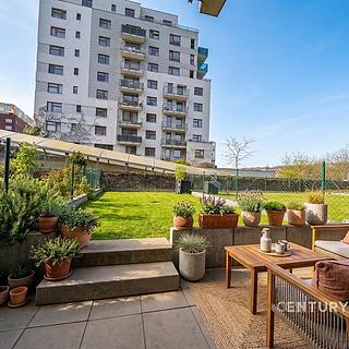 Pronájem bytu 1+kk, garsoniery 40 m&sup2; Praha