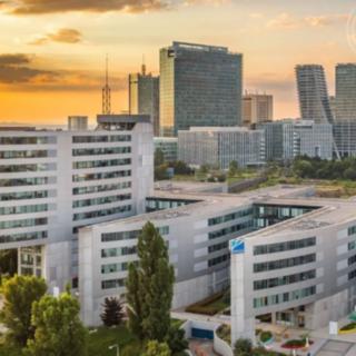Pronájem kanceláře, 651m²