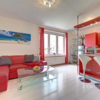 Prodej bytu 1+kk, garsoniery 34 m² Praha