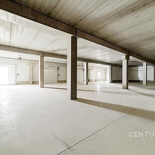 Pronájem skladu 2200 m&sup2; Cheb