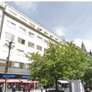 Pronájem kanceláře 324 m² Praha