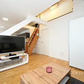 Prodej bytu 1+kk a garsoniéry 50 m² Praha Žižkov, Viklefova