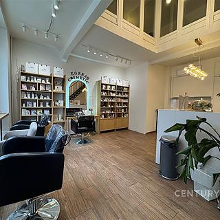 Pronájem obchodu 167 m&sup2; Praha