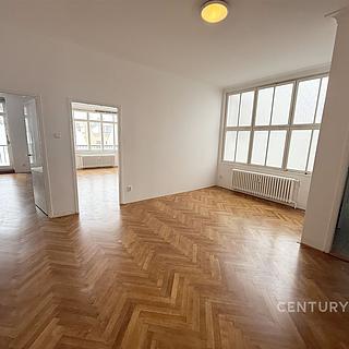Pronájem bytu 4+1 119 m&sup2; Praha