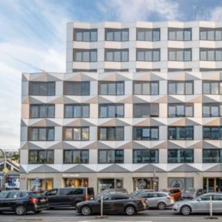 Pronájem kanceláře 253 m² Praha
