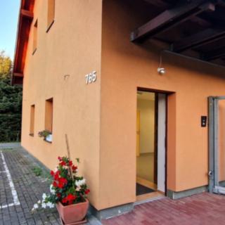 Pronájem obchodu 83 m² Zeleneč, K Potoku