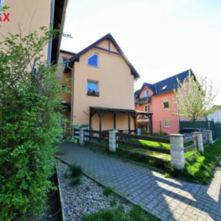 Pronájem bytu 1+1 52 m² Nupaky
