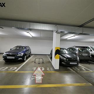 Pronájem parkovacího místa 16 m² Praha Dejvice, Lindleyova