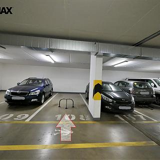 Pronájem parkovacího místa 16 m&sup2; Praha