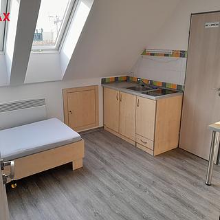 Pronájem bytu 1+kk a garsoniéry 13 m² Znojmo Oblekovice, Oblekovická