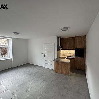 Pronájem bytu 1+kk a garsoniéry 34 m² Znojmo, Růženy Svobodové