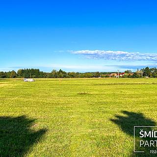 Prodej stavební parcely 700 m² Labské Chrčice