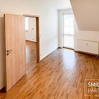 Prodej bytu 3+kk 67 m² Velim, Palackého