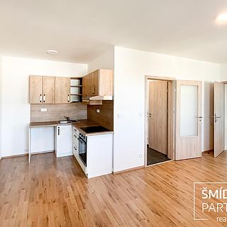 Prodej bytu 3+kk 67 m² Velim, Palackého