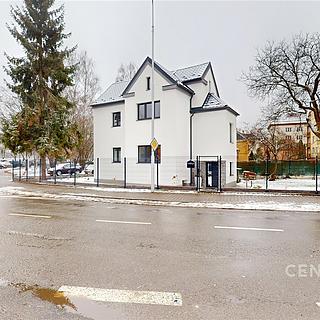 Pronájem bytu 3+1 83 m² Frýdek-Místek Místek, Riegrova