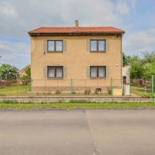 Prodej rodinného domu 142 m² Semice
