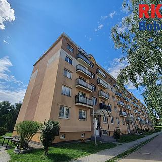 Pronájem bytu 1+1 34 m² Luštěnice
