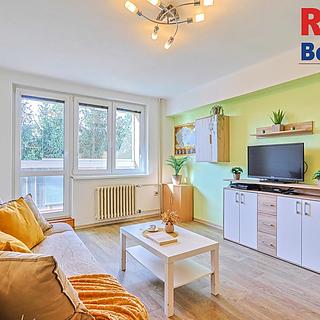 Prodej bytu 3+1 63 m² Pečky, V Horkách